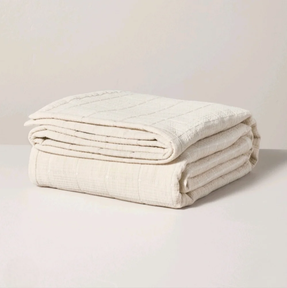 Hearth & Hand w Magnolia Full/Queen Textured Grid Coverlet Beige